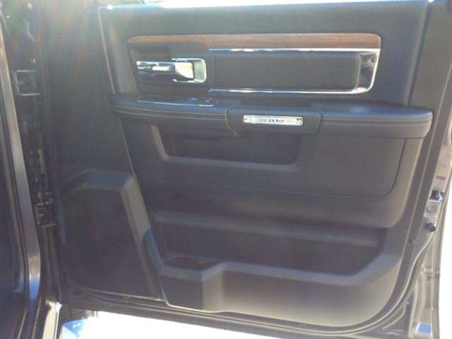 2014 RAM Ram Pickup 1500 4x4 Laramie 4dr Crew Cab 5.5 ft. SB Pickup